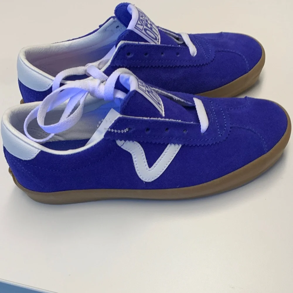 New Vans low Sports Track Royal Blue and White Suede Shoes men’s 5 1/2